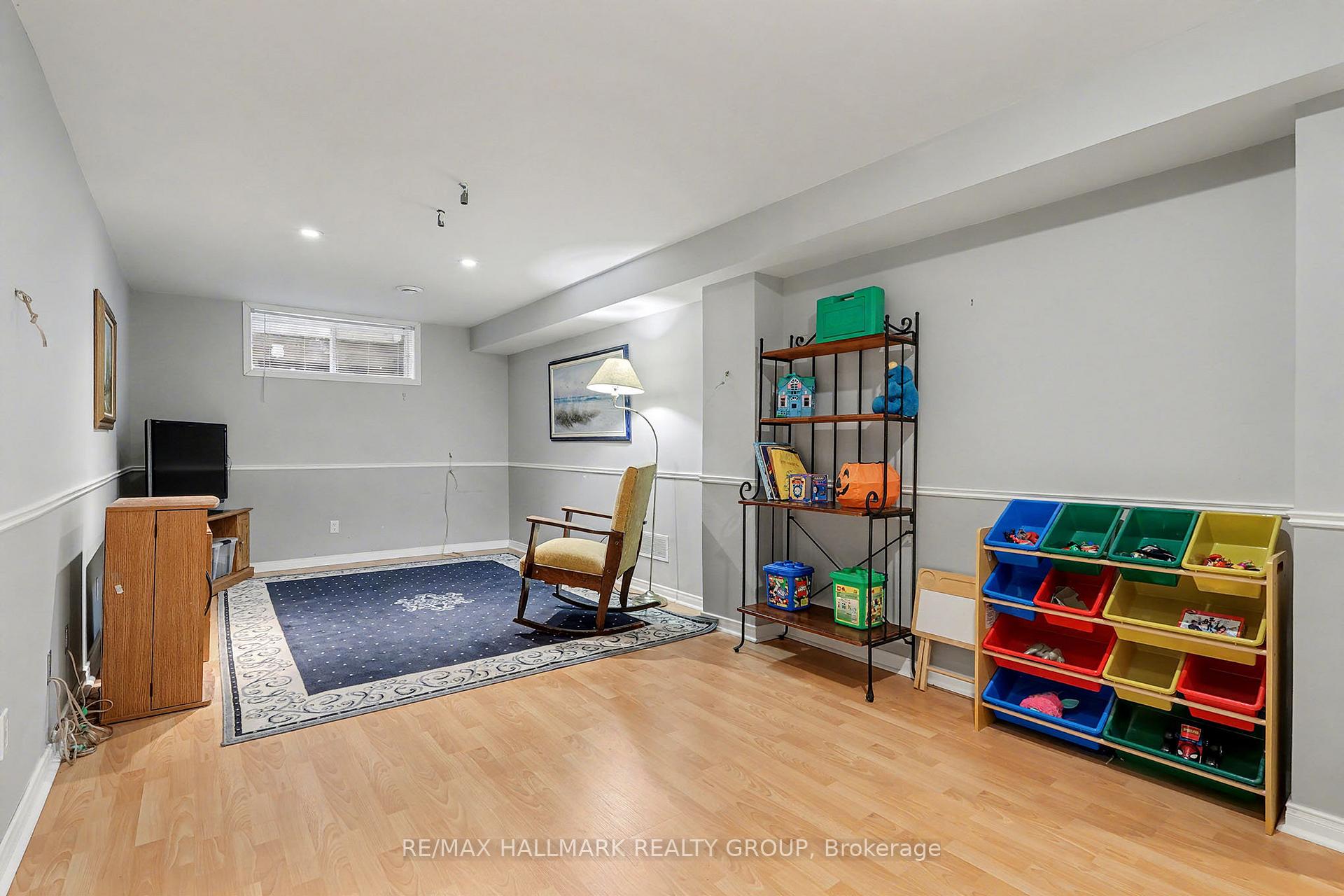 Photo 16 of 1690 Jobin Crescent, Ottawa, Carson Grove — HOMEH