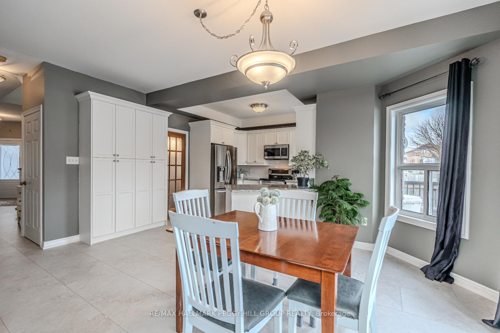 Photo 6 of 25 Serena Lane, Barrie, Painswick South — HOMEH