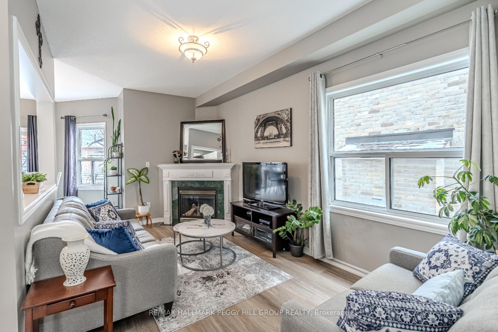 Photo 7 of 25 Serena Lane, Barrie, Painswick South — HOMEH