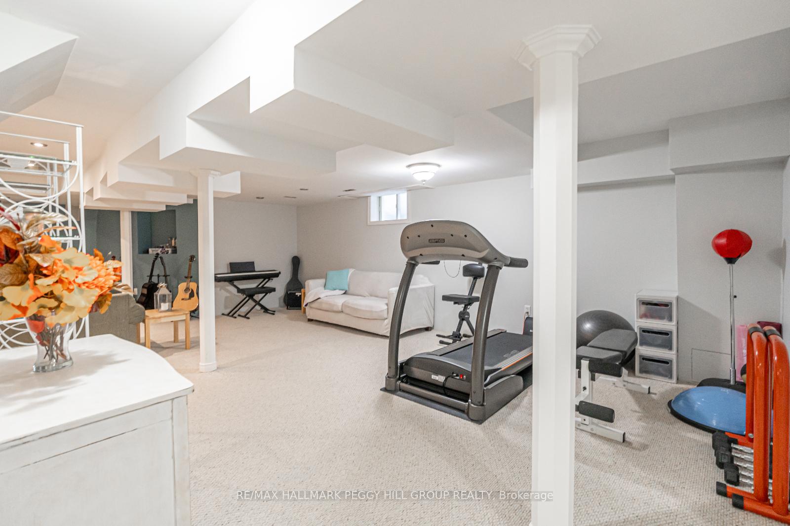 Photo 18 of 25 Serena Lane, Barrie, Painswick South — HOMEH