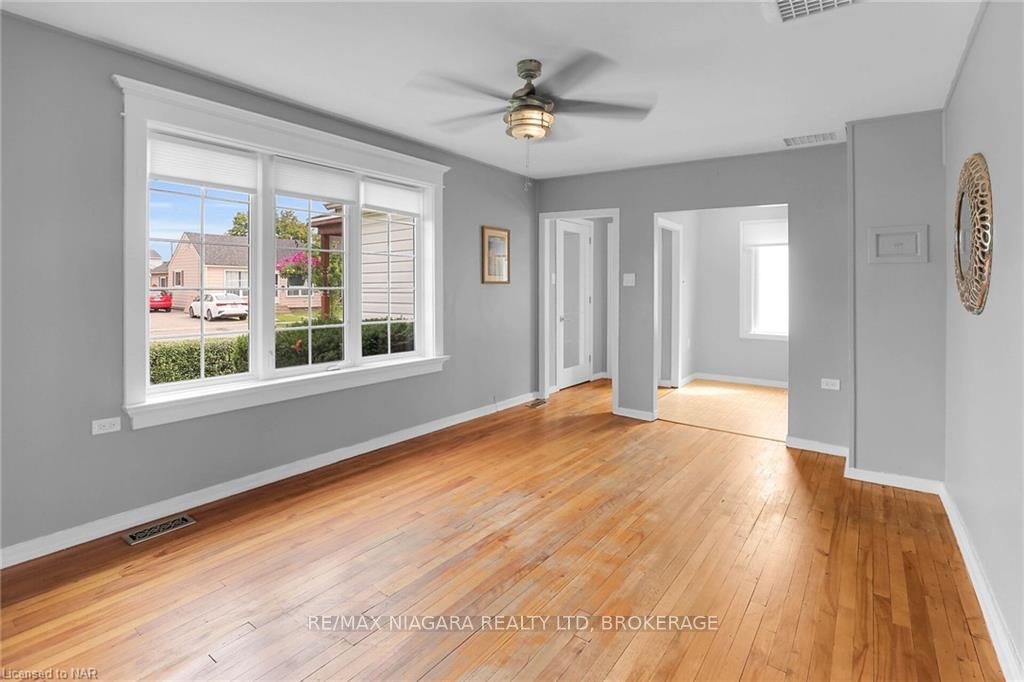 Photo 12 of 6 Ingram Place, St. Catharines, Oakdale — HOMEH