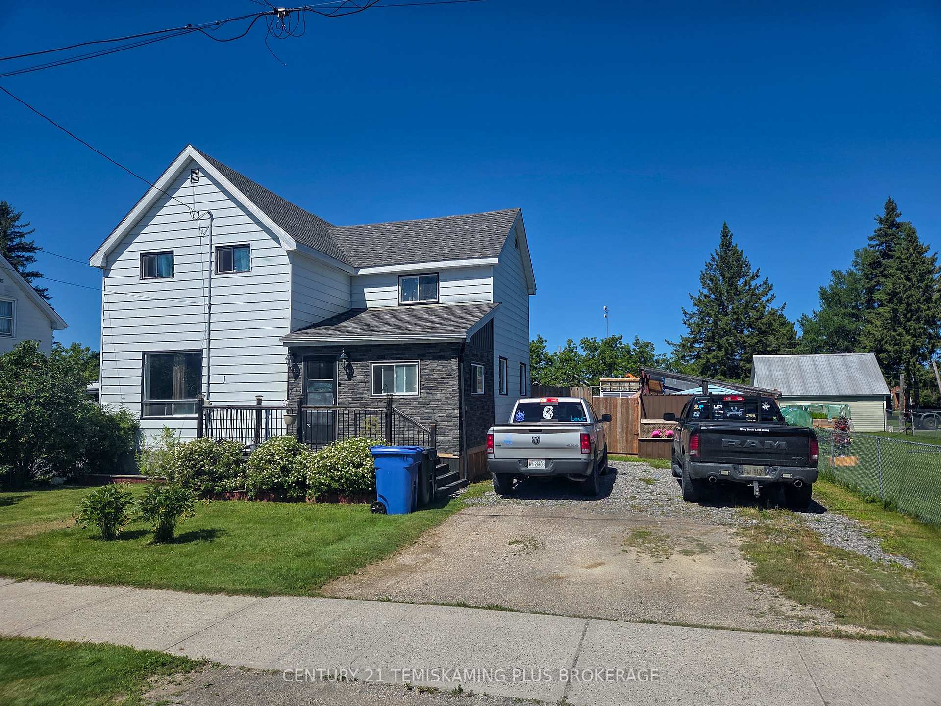 Photo 1 of 45 6th Avenue, Englehart — HOMEH