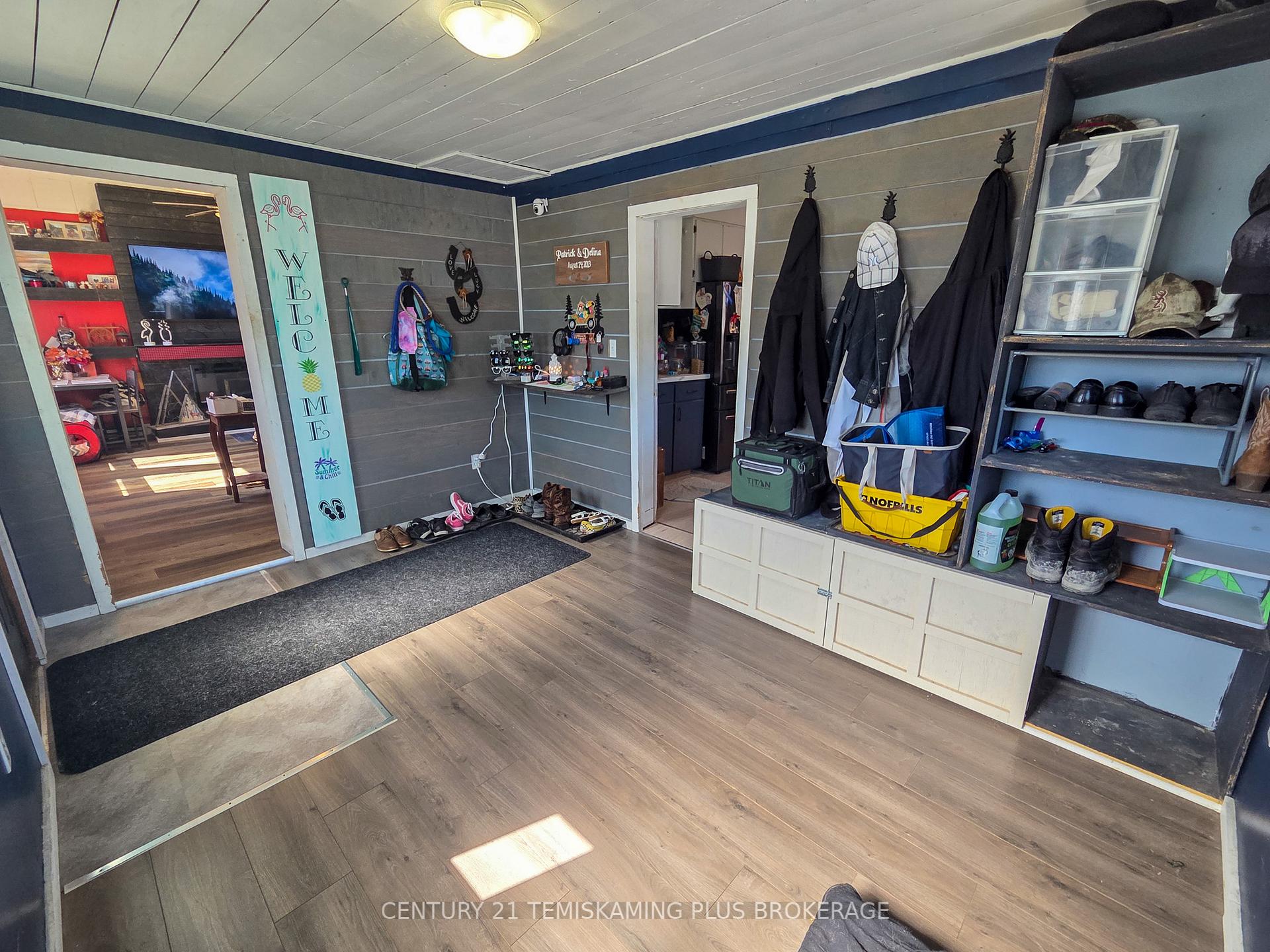 Photo 4 of 45 6th Avenue, Englehart — HOMEH