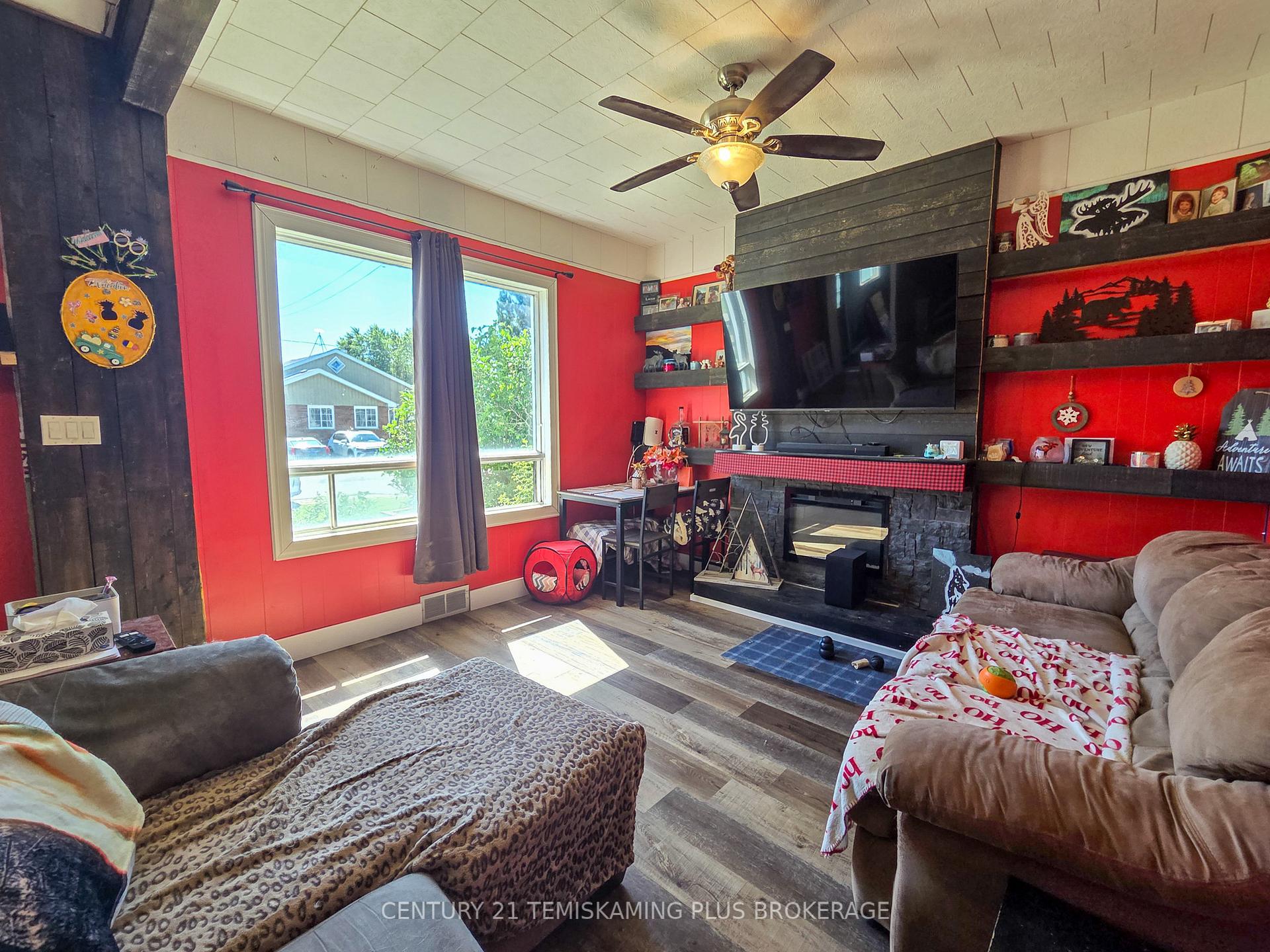 Photo 8 of 45 6th Avenue, Englehart — HOMEH