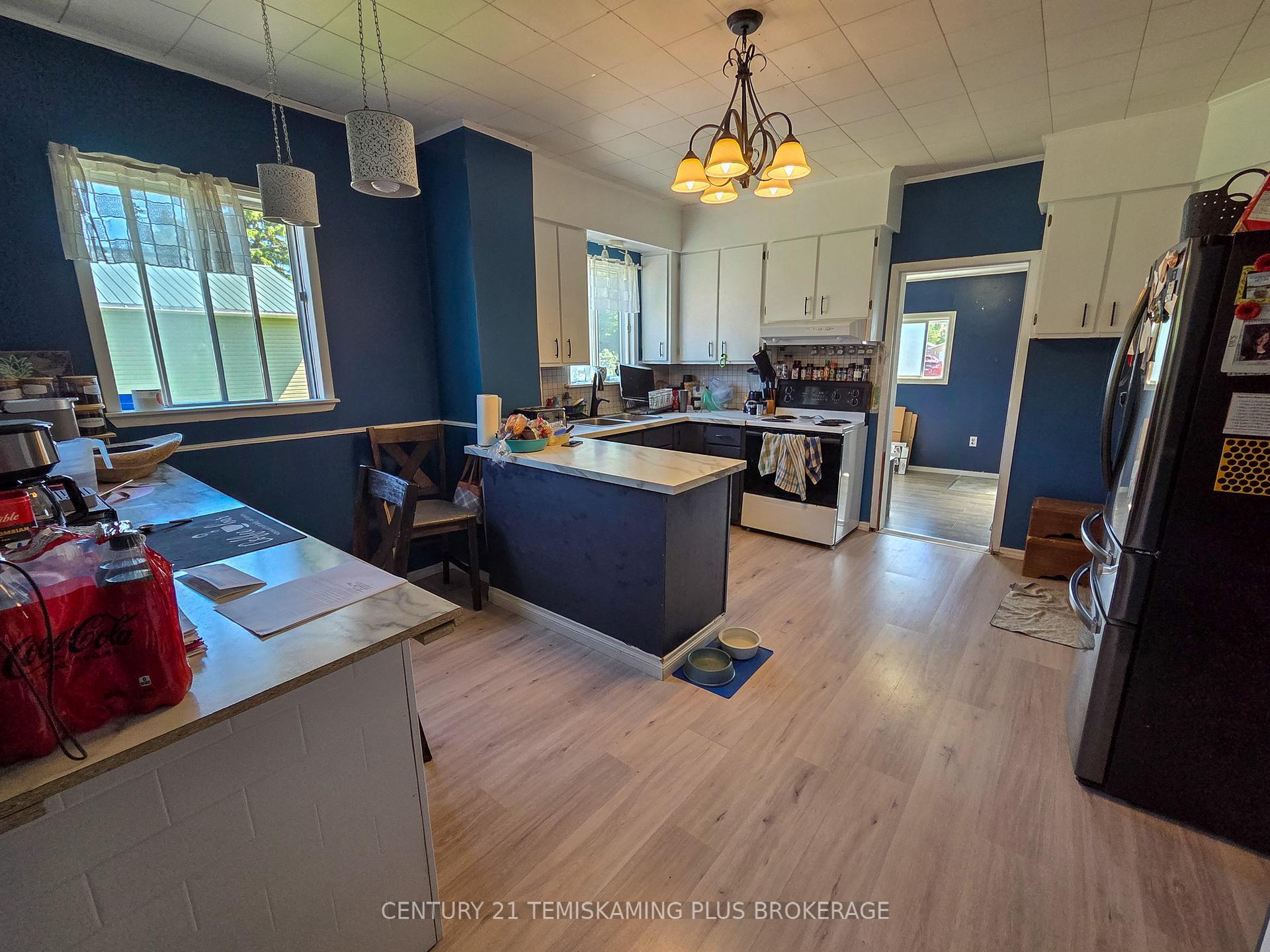Photo 9 of 45 6th Avenue, Englehart — HOMEH