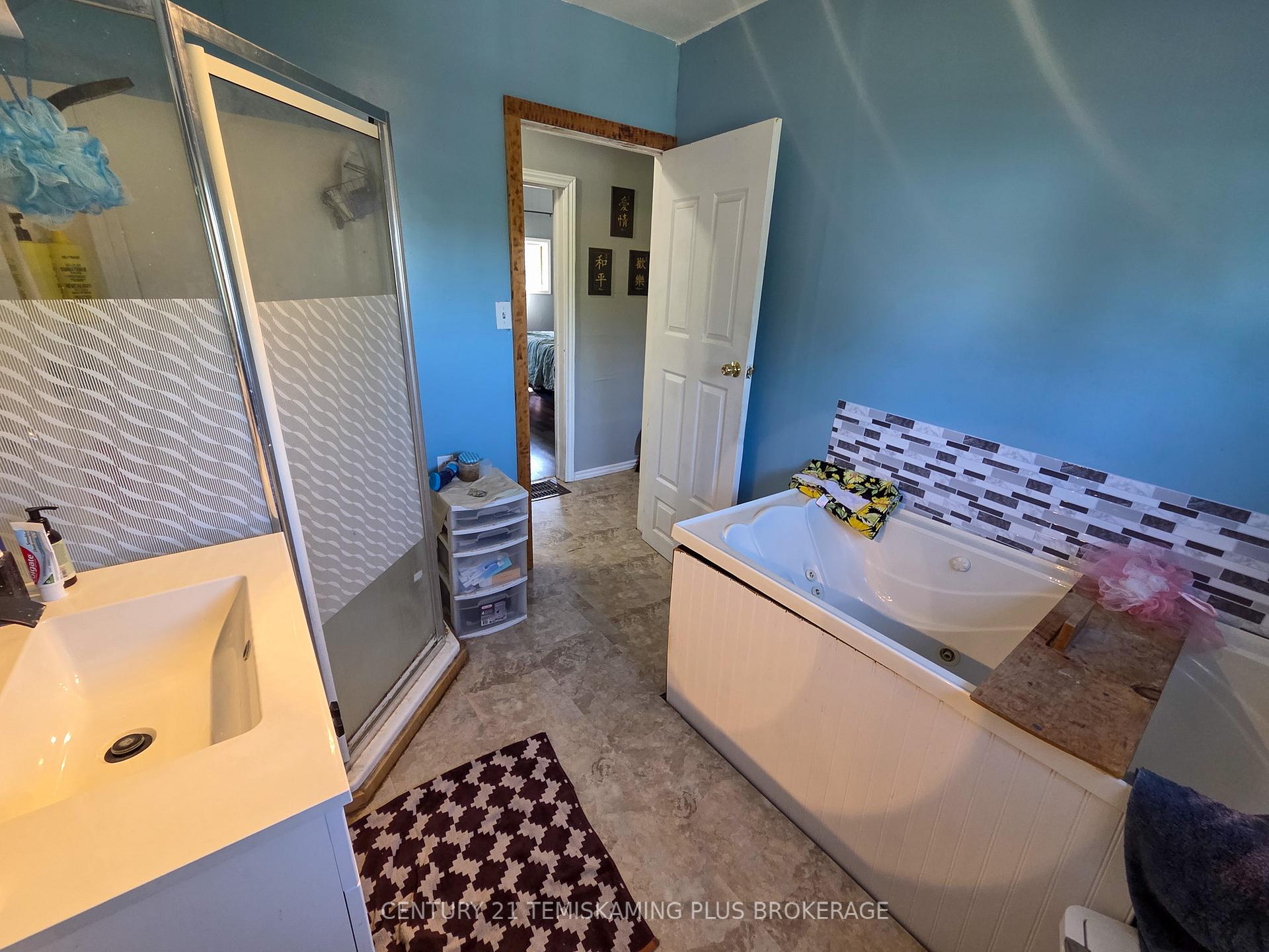 Photo 21 of 45 6th Avenue, Englehart — HOMEH