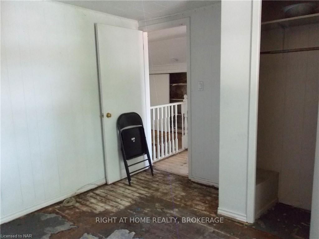 Photo 17 of 5 Tasker Street, St. Catharines, E. Chester — HOMEH