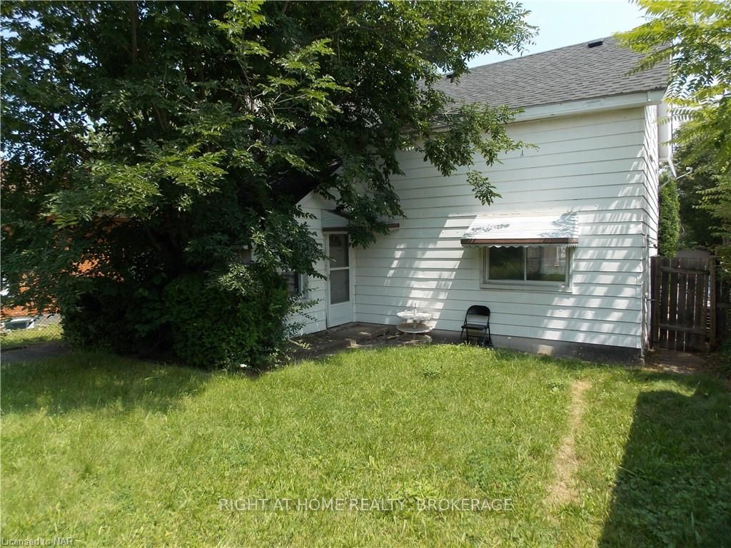 Photo 23 of 5 Tasker Street, St. Catharines, E. Chester — HOMEH