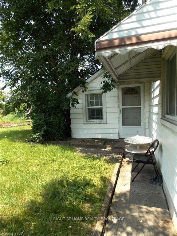 Photo 26 of 5 Tasker Street, St. Catharines, E. Chester — HOMEH
