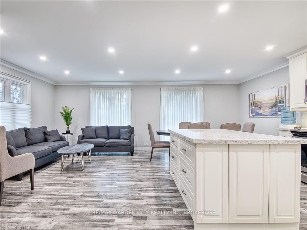 Photo 5 of 4 King'S Grant Road, St. Catharines, Lakeshore — HOMEH