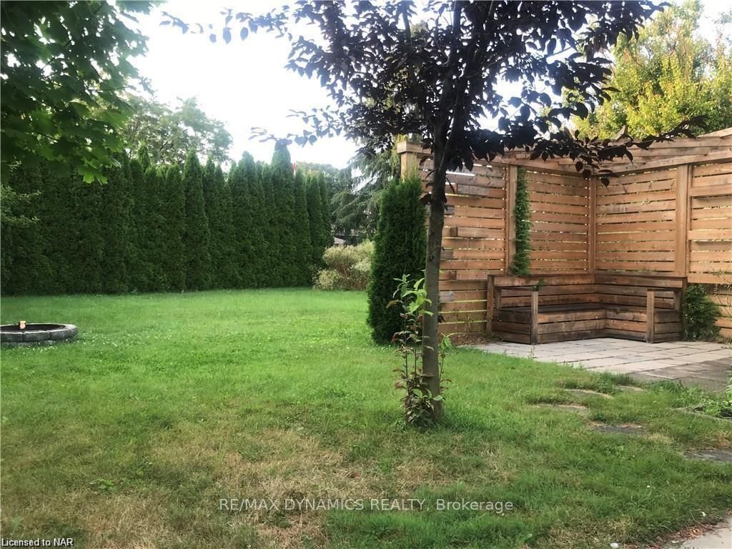 Photo 4 of 49 Parnell Road, St. Catharines, Vine/Linwell — HOMEH