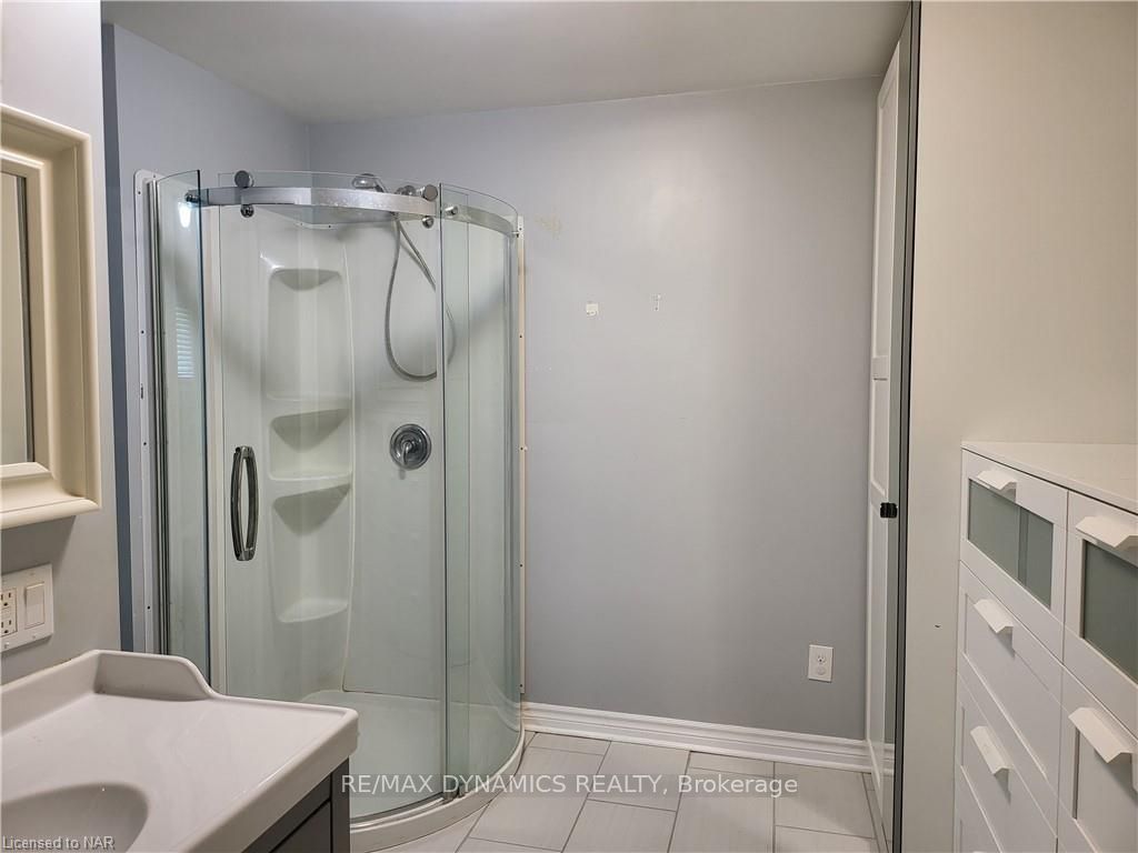 Photo 18 of 49 Parnell Road, St. Catharines, Vine/Linwell — HOMEH