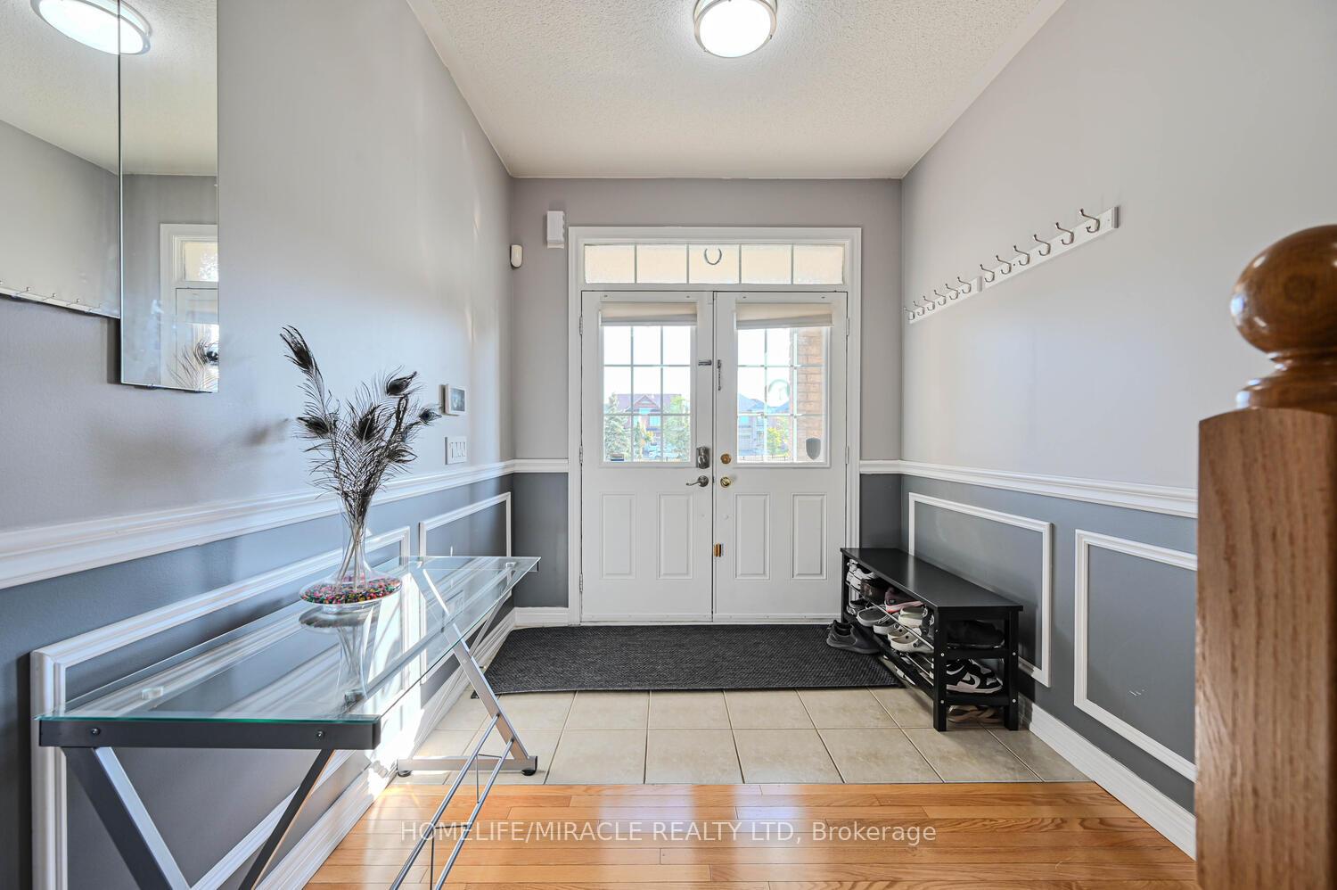 Photo 3 of 49 Lesabre Crescent, Brampton, Bram East — HOMEH