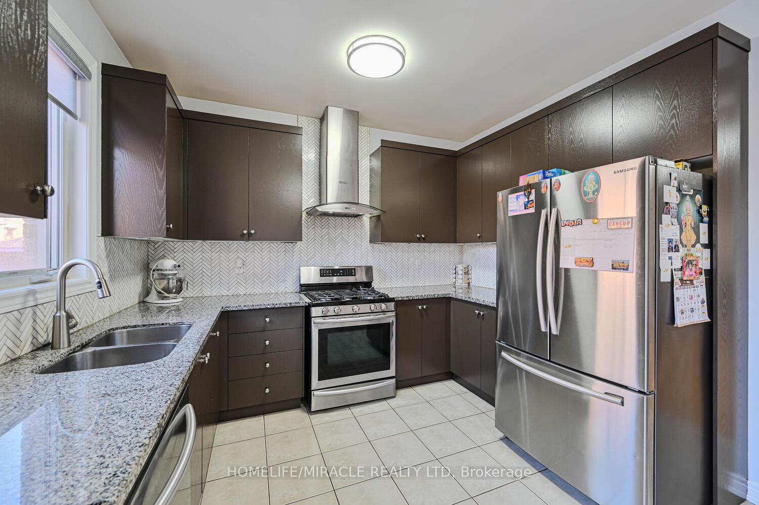 Photo 6 of 49 Lesabre Crescent, Brampton, Bram East — HOMEH