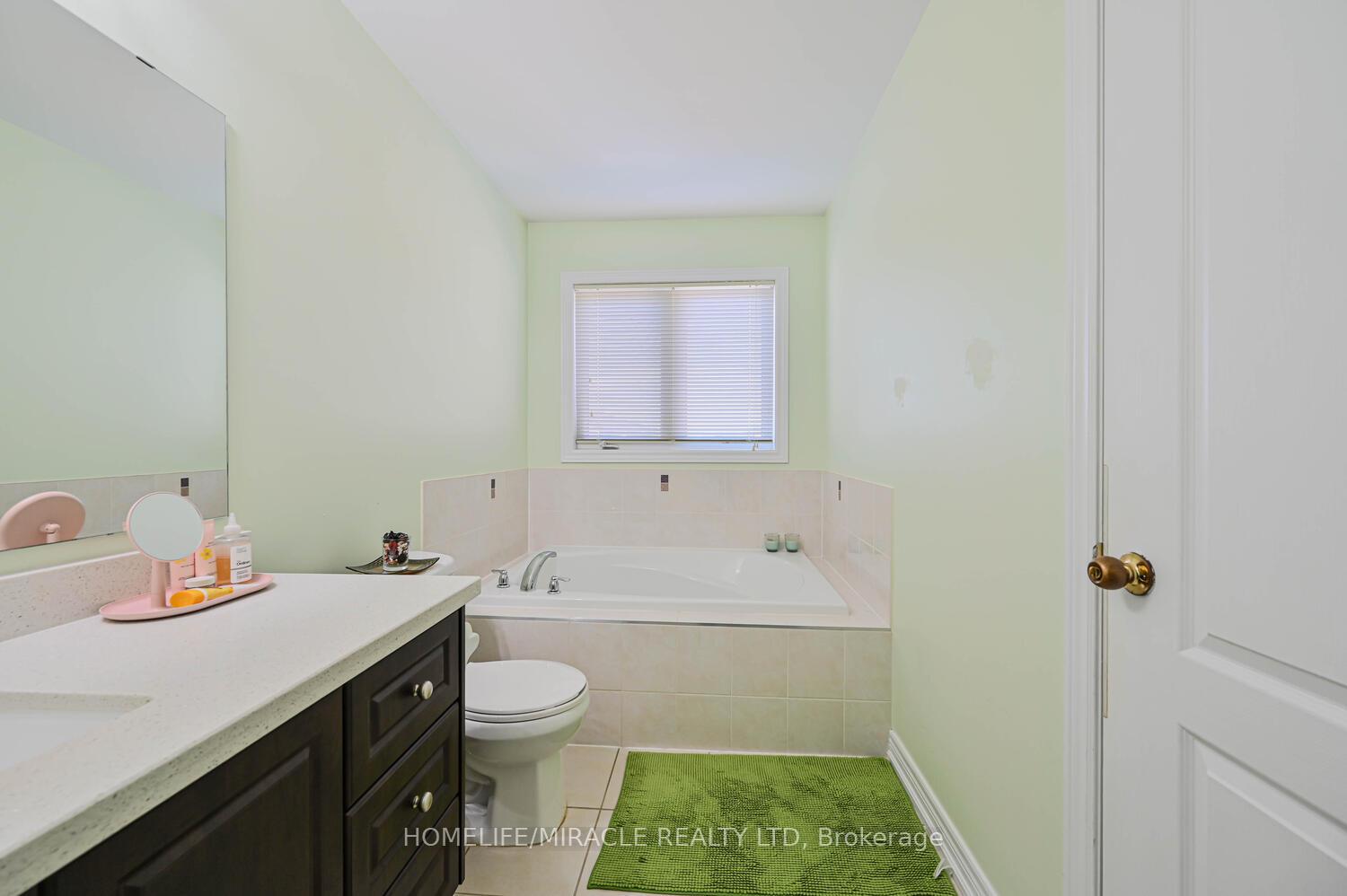 Photo 8 of 49 Lesabre Crescent, Brampton, Bram East — HOMEH