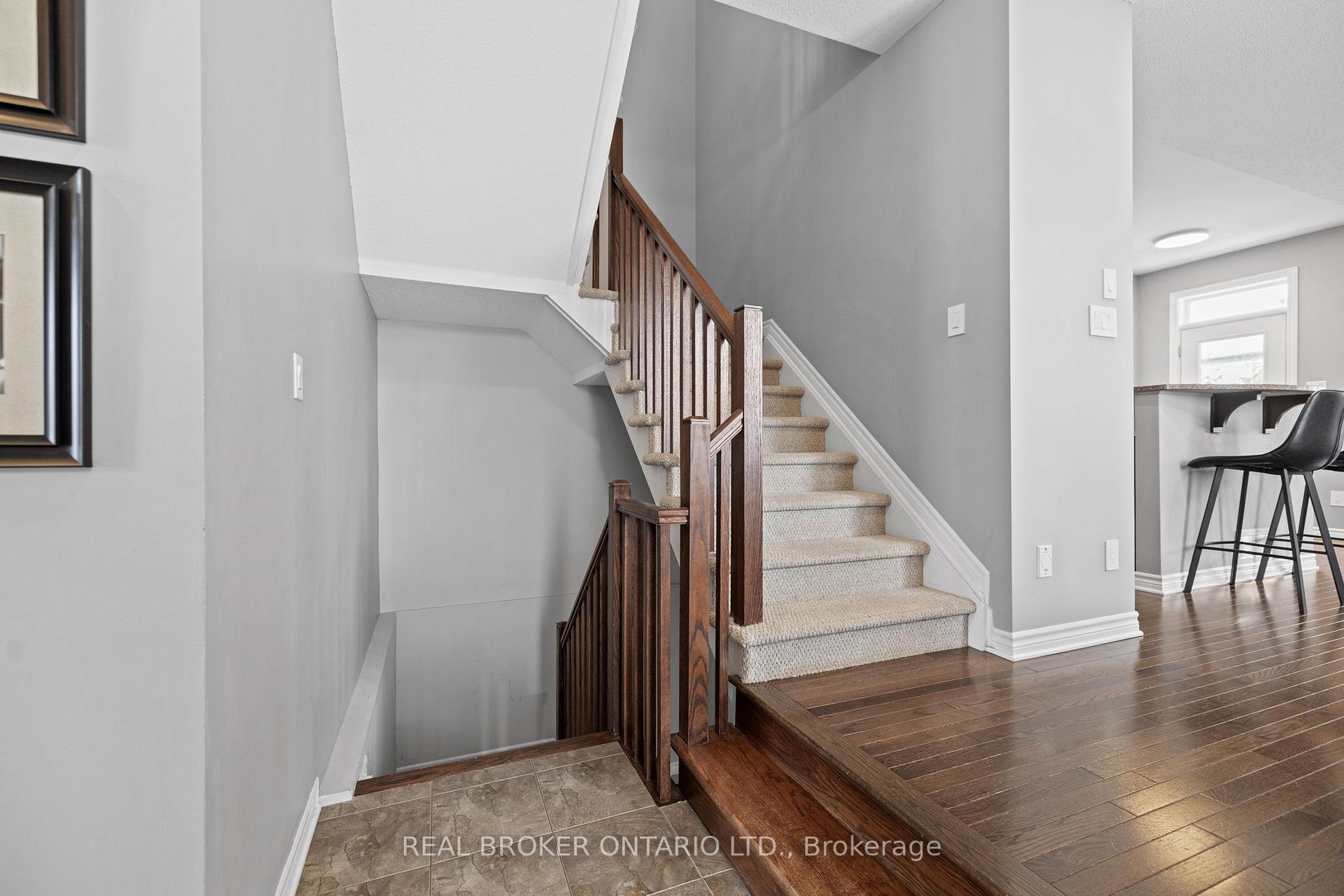 Photo 4 of 118 Mojave Crescent, Ottawa, Stittsville (North) — HOMEH