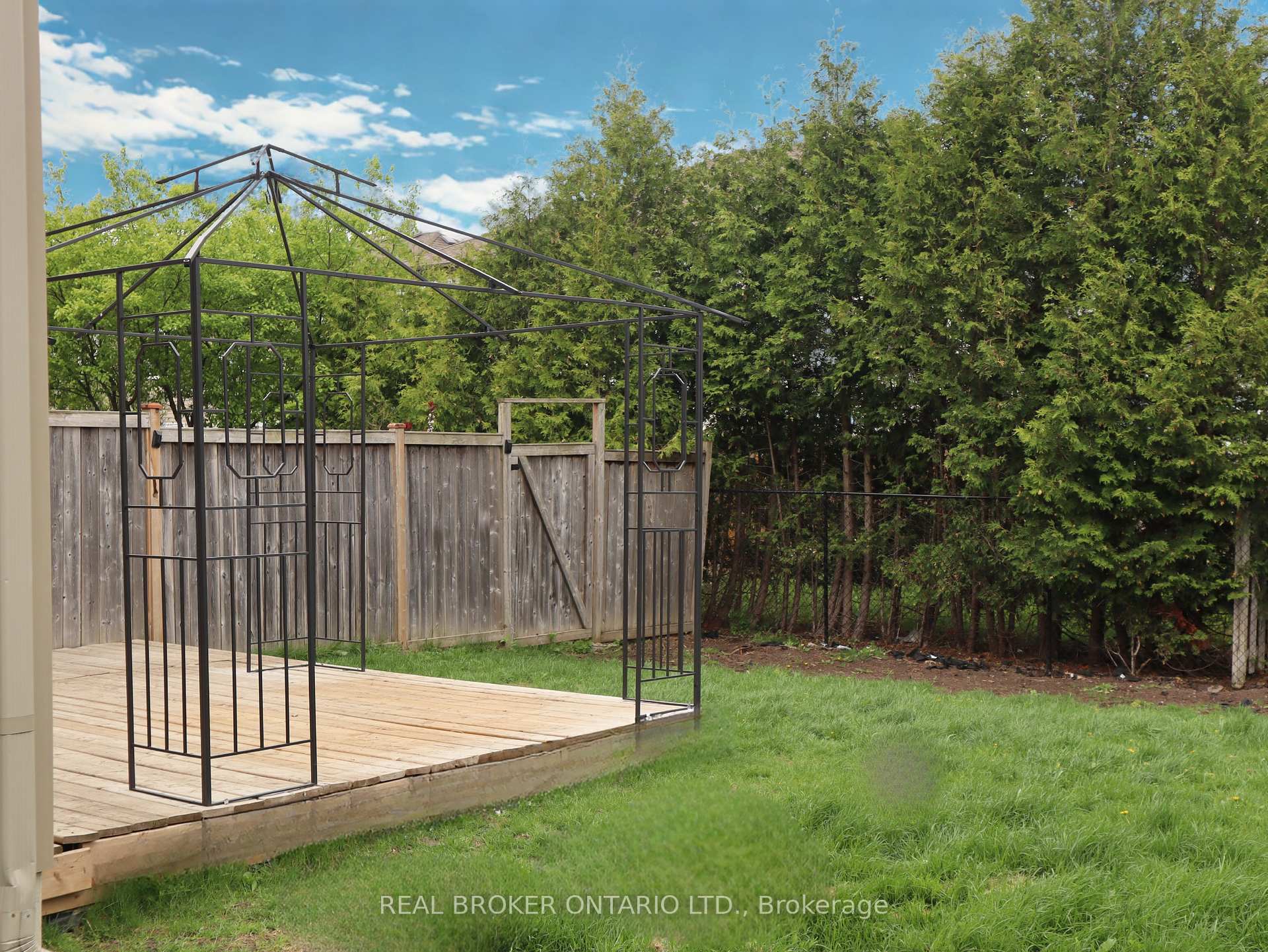 Photo 26 of 118 Mojave Crescent, Ottawa, Stittsville (North) — HOMEH