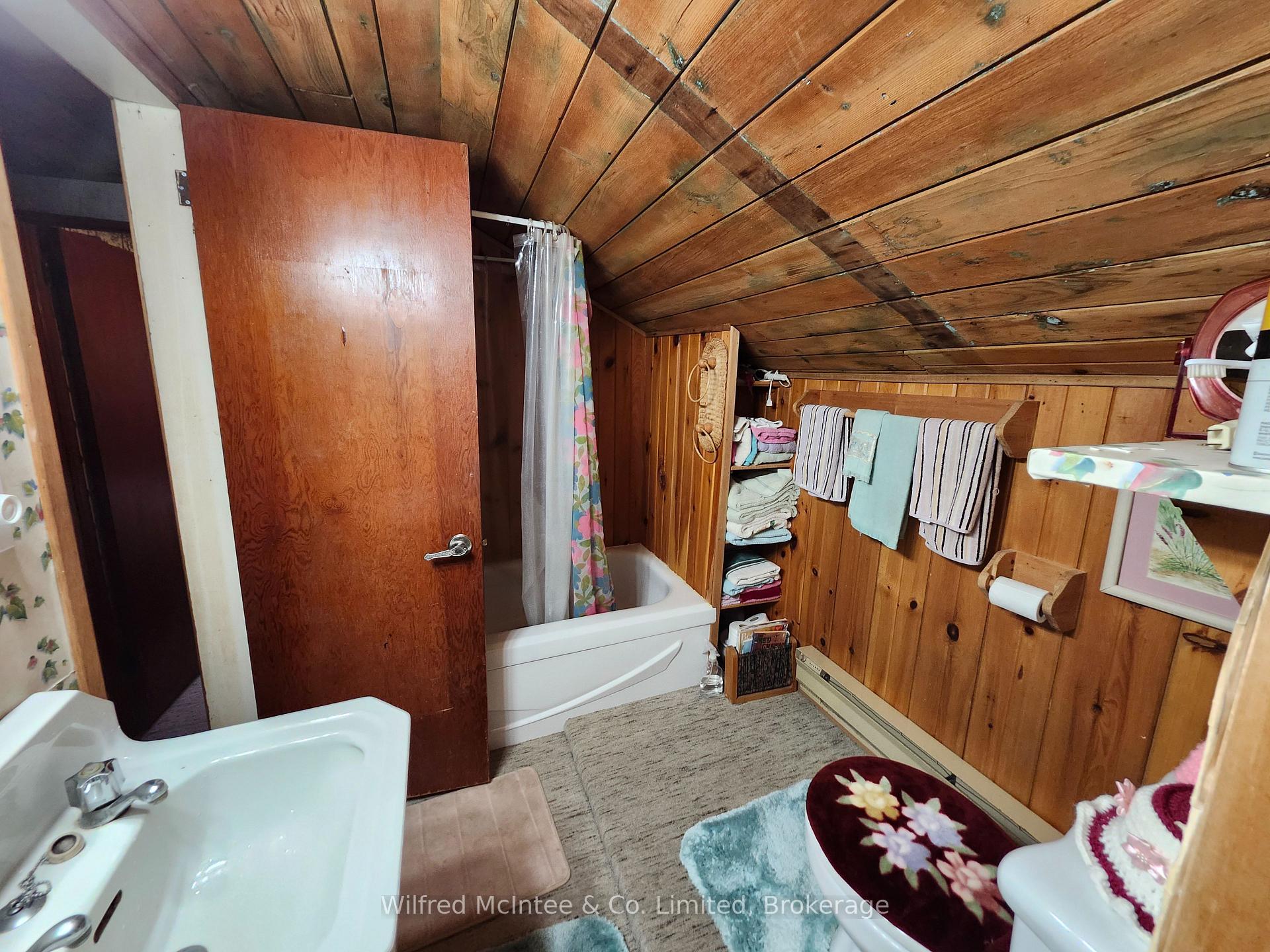 Photo 15 of 40065 School Road, Morris Turnberry, Morris — HOMEH