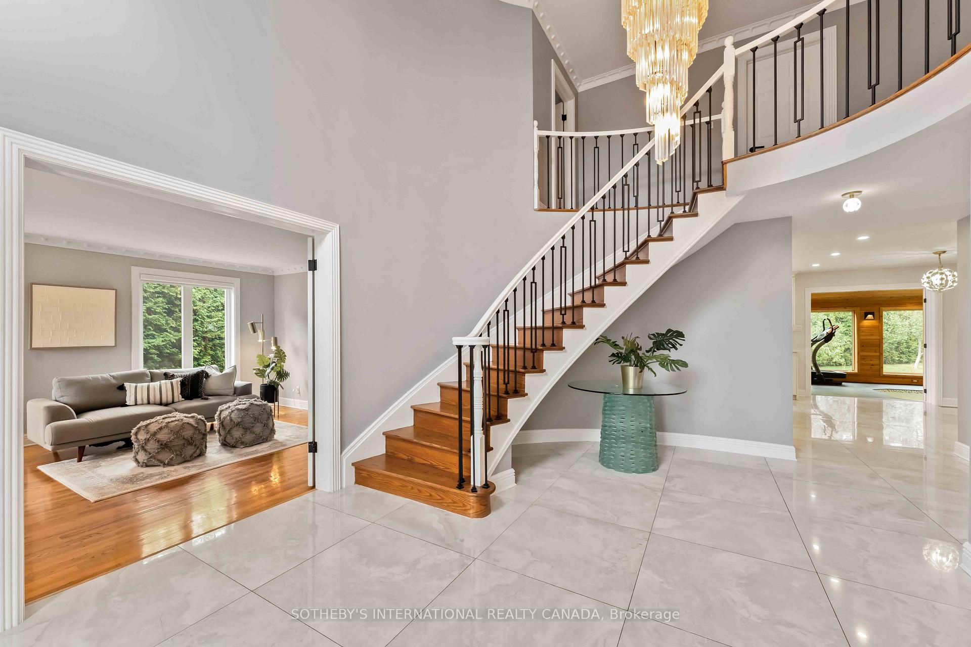 Photo 4 of 19 Campfield Court, Ottawa, Pineglen/Country Place — HOMEH