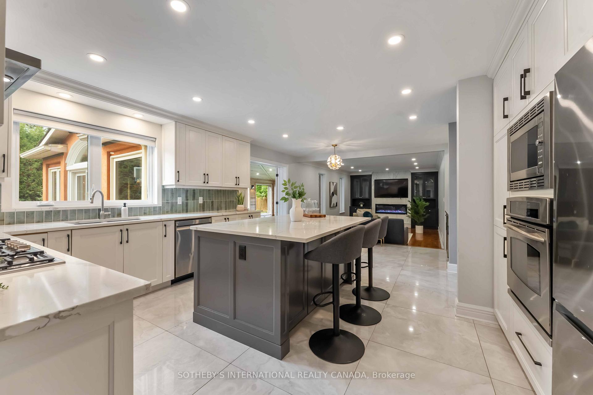 Photo 8 of 19 Campfield Court, Ottawa, Pineglen/Country Place — HOMEH