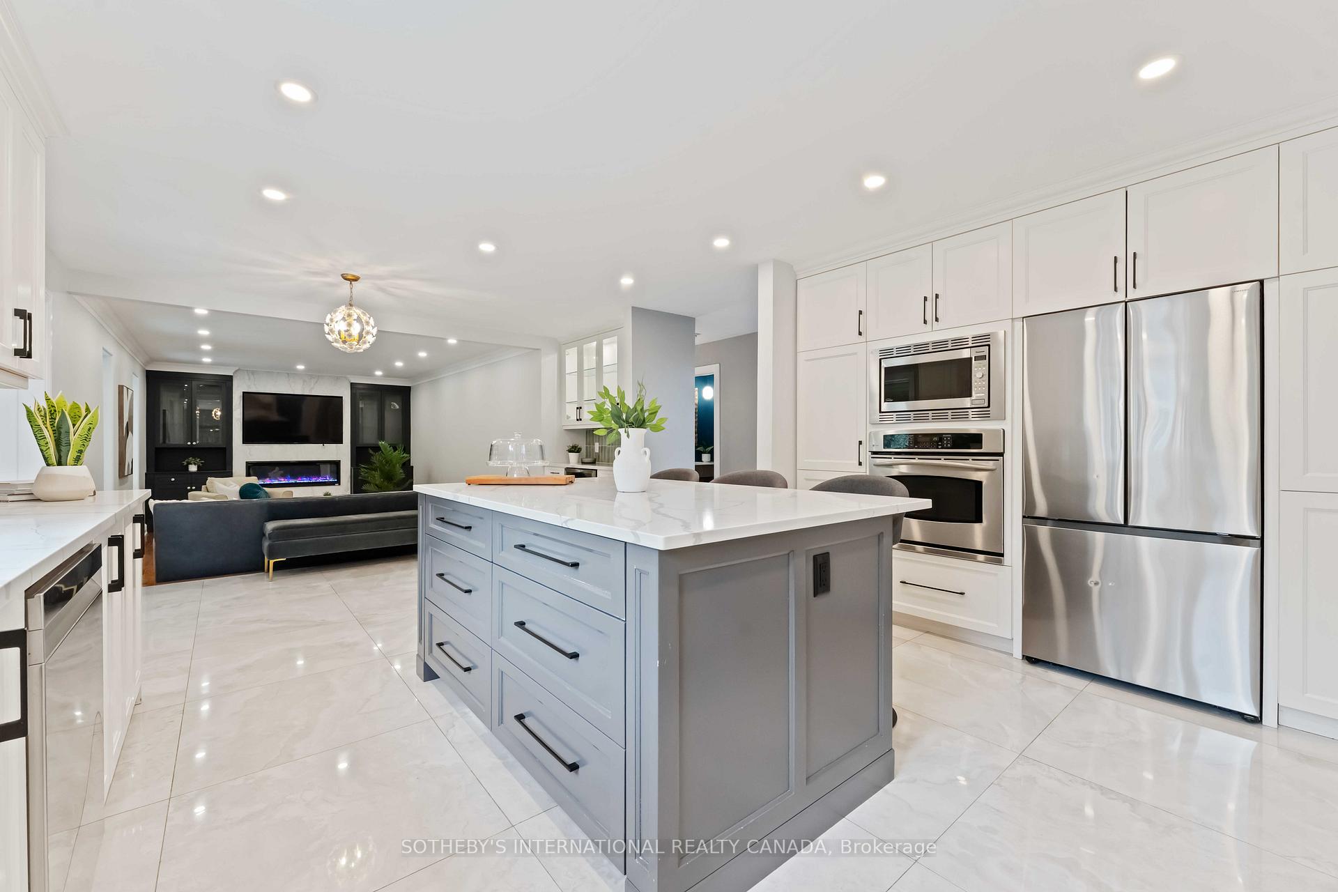 Photo 16 of 19 Campfield Court, Ottawa, Pineglen/Country Place — HOMEH
