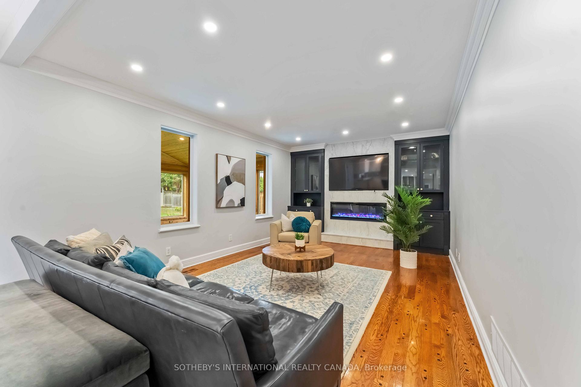 Photo 15 of 19 Campfield Court, Ottawa, Pineglen/Country Place — HOMEH