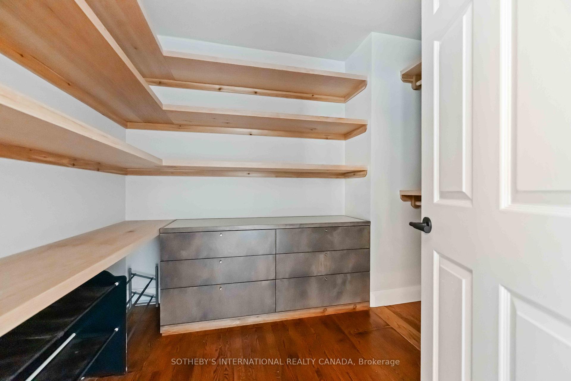 Photo 22 of 19 Campfield Court, Ottawa, Pineglen/Country Place — HOMEH