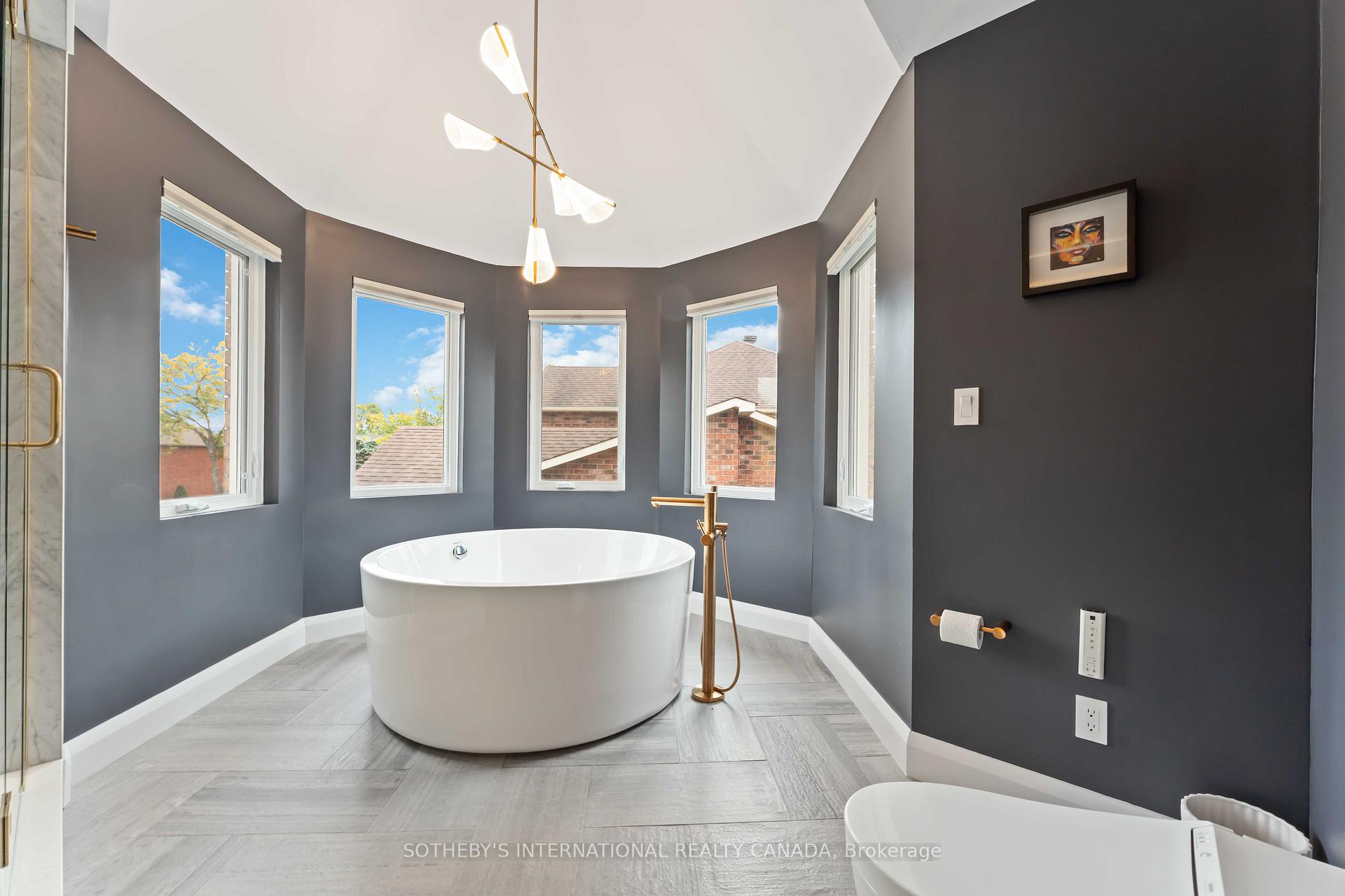 Photo 23 of 19 Campfield Court, Ottawa, Pineglen/Country Place — HOMEH