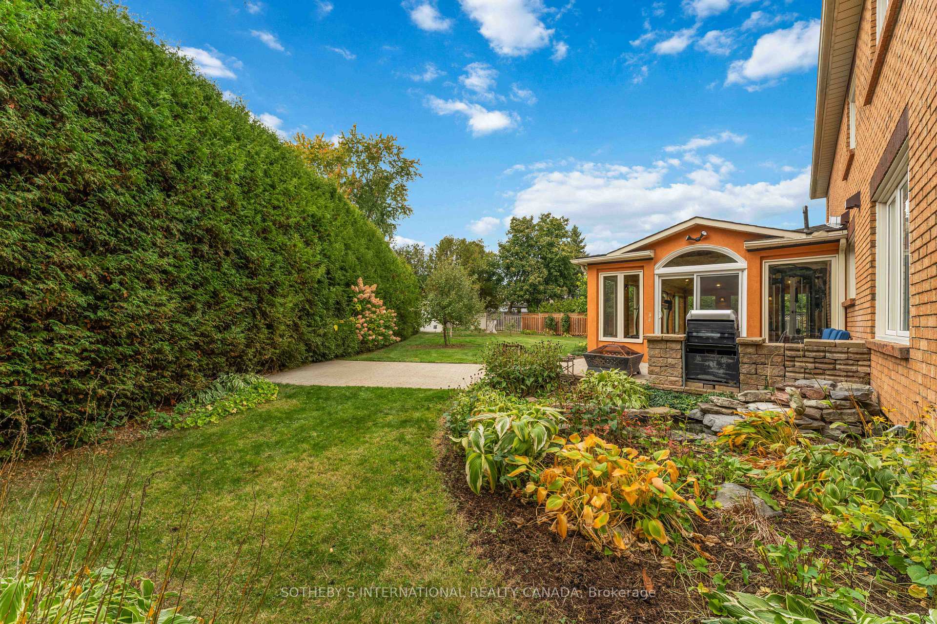 Photo 44 of 19 Campfield Court, Ottawa, Pineglen/Country Place — HOMEH