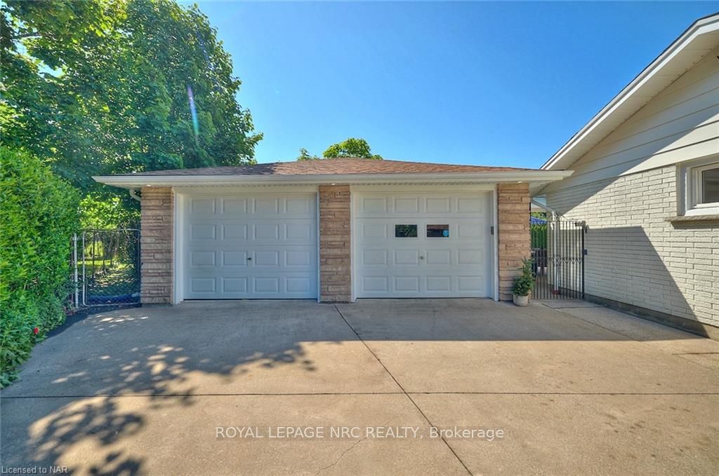 Photo 6 of 2 Jefferson Drive, St. Catharines, Lakeport — HOMEH