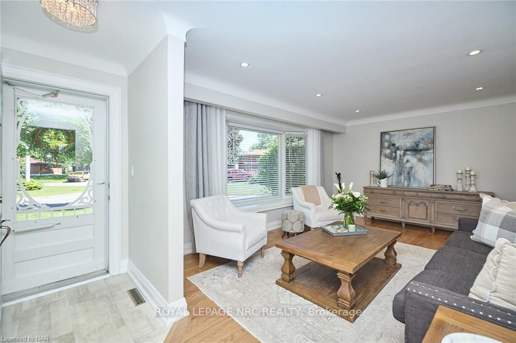 Photo 7 of 2 Jefferson Drive, St. Catharines, Lakeport — HOMEH