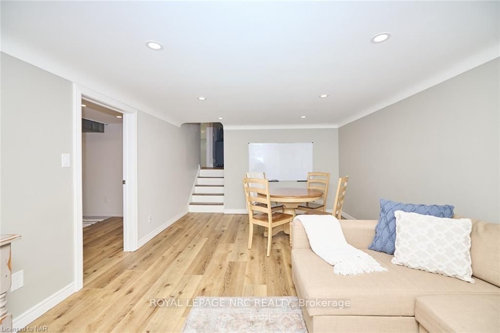 Photo 34 of 2 Jefferson Drive, St. Catharines, Lakeport — HOMEH
