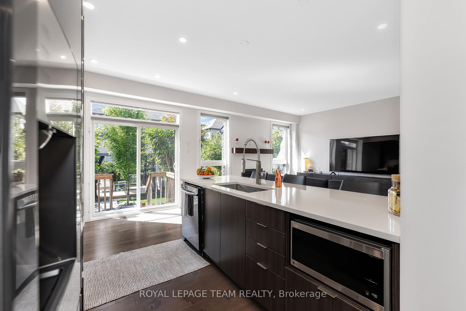 Photo 9 of 369 Twinflower Way, Ottawa, Barrhaven - Longfields — HOMEH