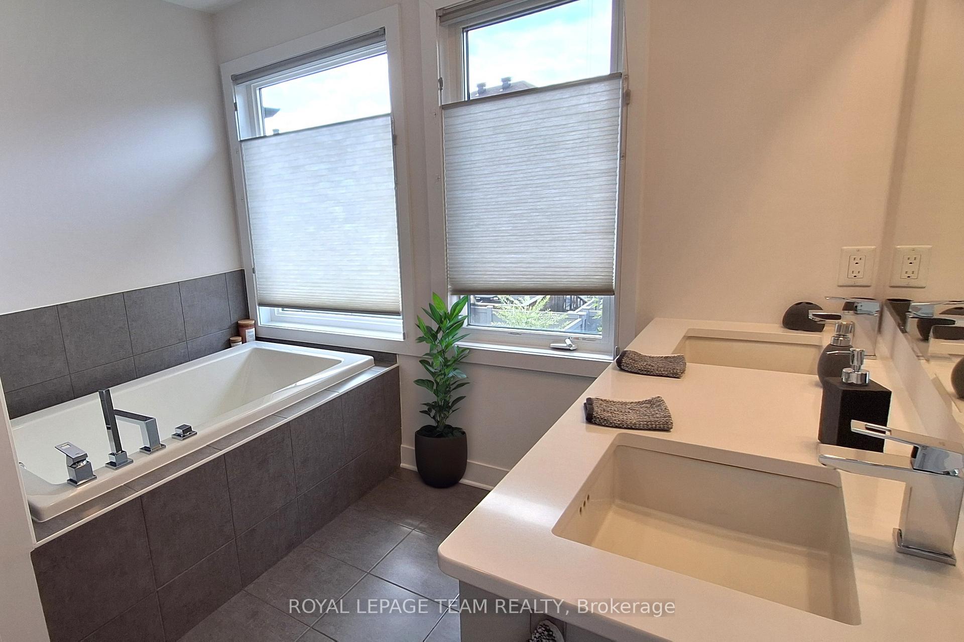Photo 21 of 369 Twinflower Way, Ottawa, Barrhaven - Longfields — HOMEH