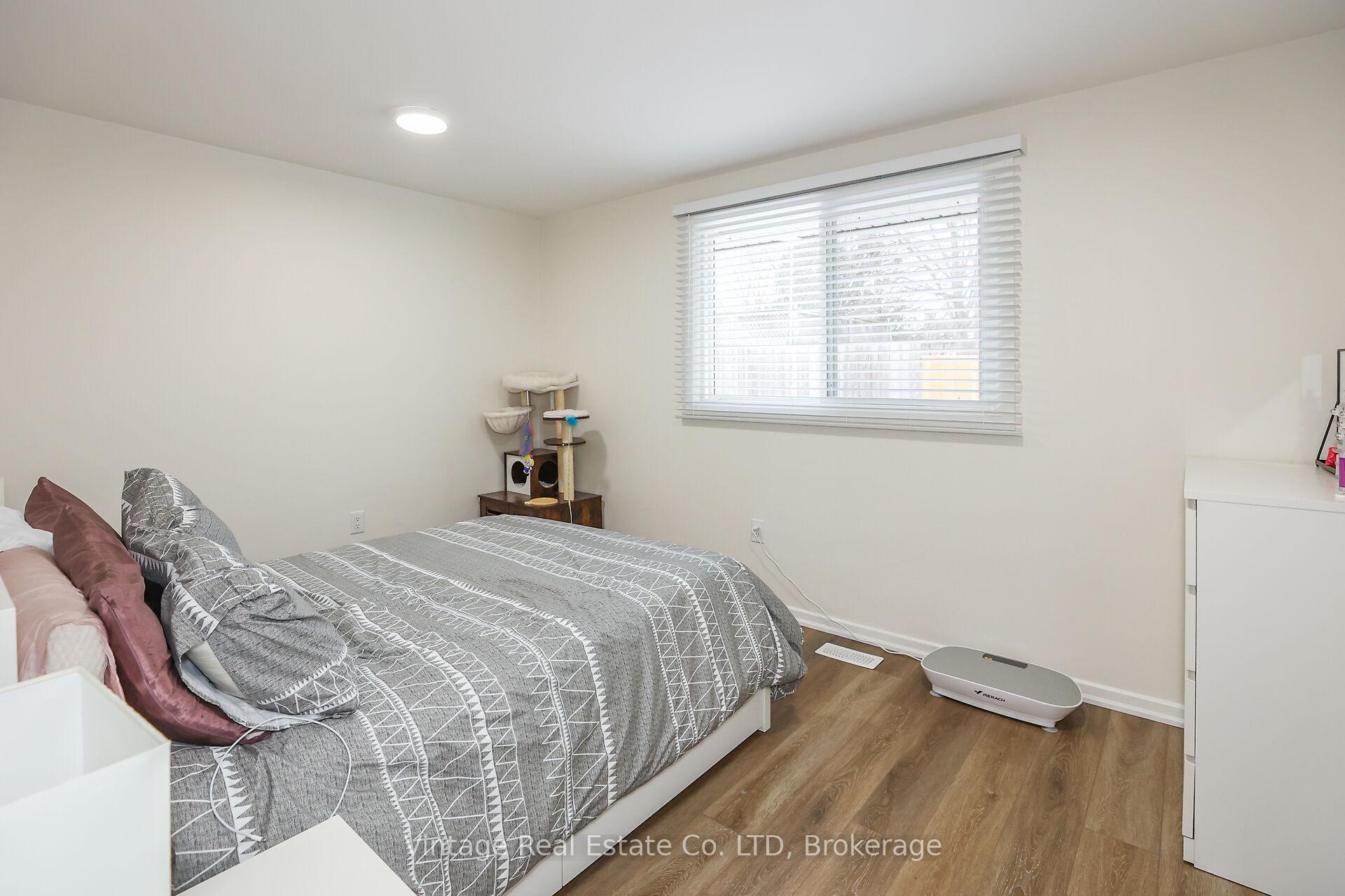 Photo 13 of 11 Trinidad Crescent, St. Catharines, Lakeshore — HOMEH