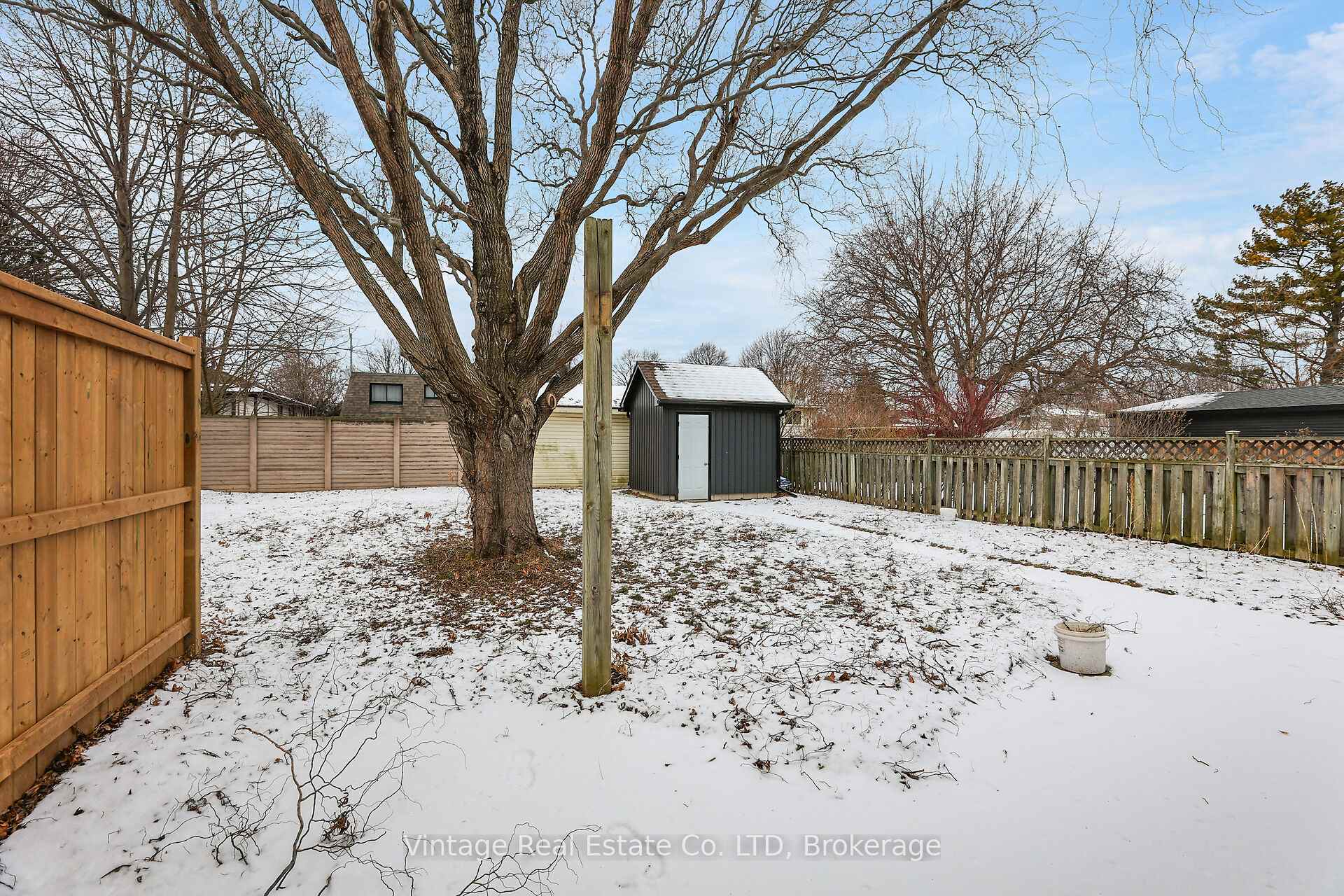 Photo 23 of 11 Trinidad Crescent, St. Catharines, Lakeshore — HOMEH