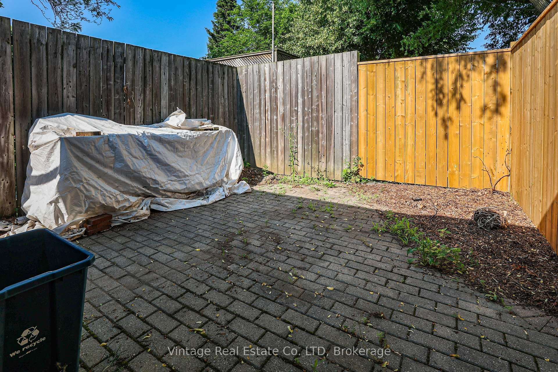 Photo 41 of 11 Trinidad Crescent, St. Catharines, Lakeshore — HOMEH