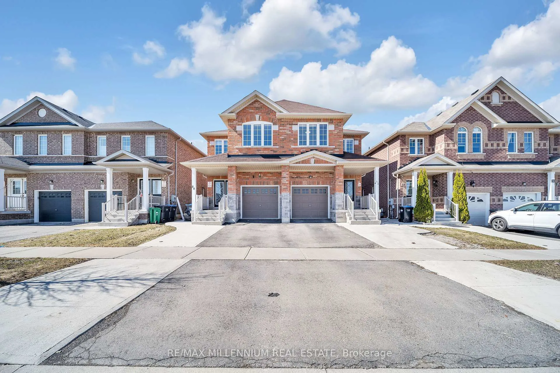 Front of 86 Cookview Drive