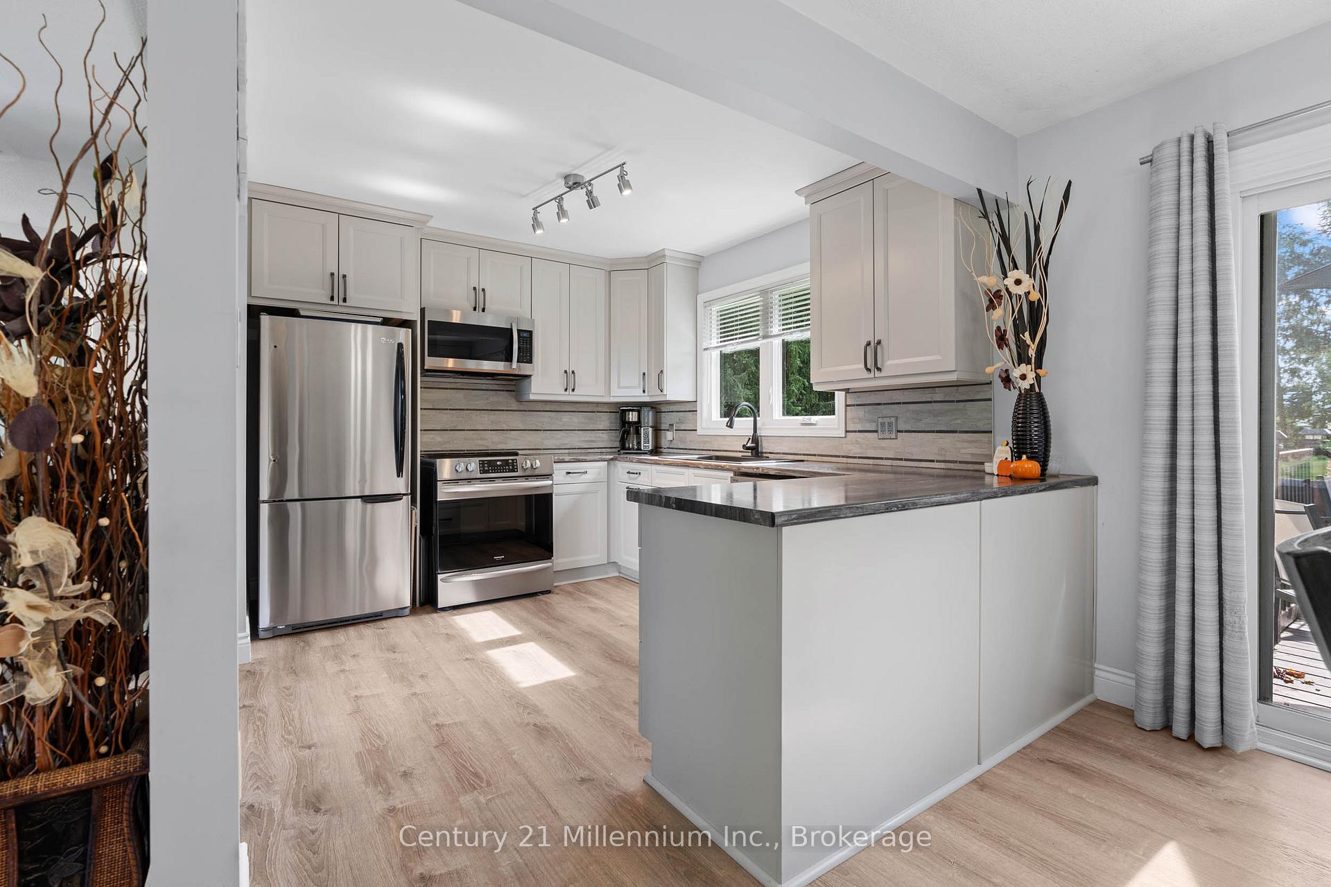 Photo 14 of 21532 Grey 16 Road, Chatsworth — HOMEH