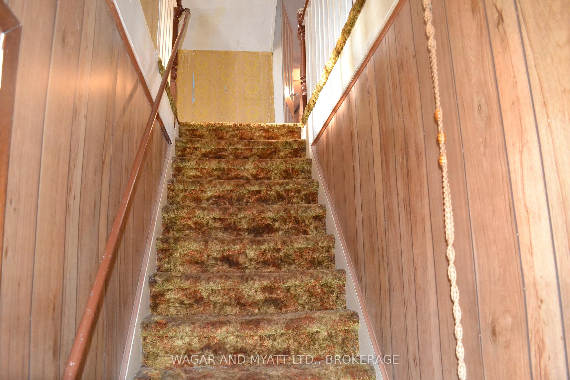 Photo 10 of 125 Centre Street, Deseronto, Deseronto (Town) — HOMEH