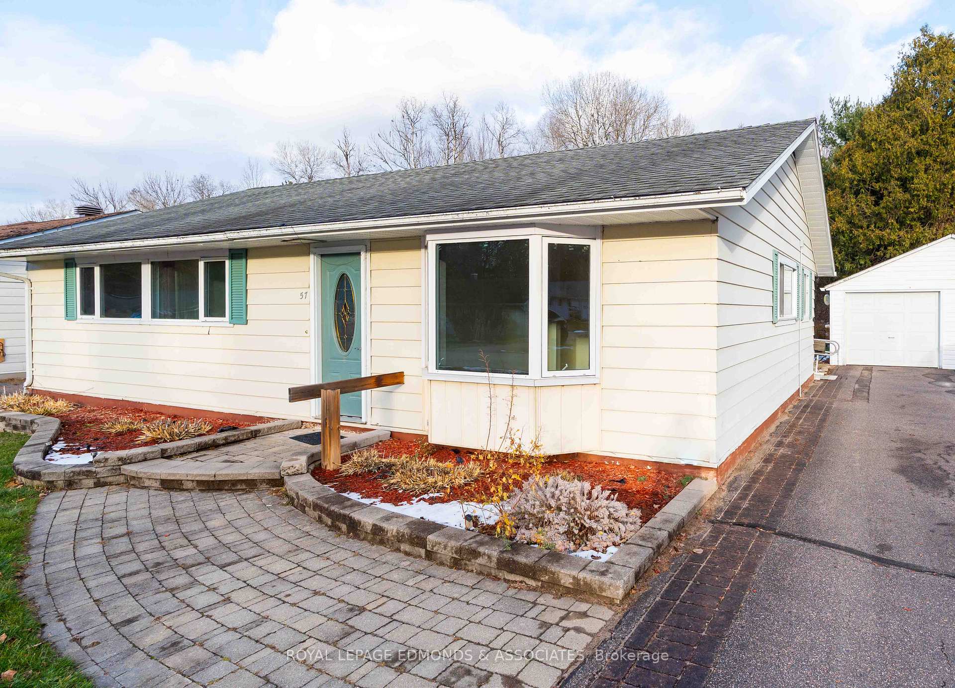 Photo 6 of 57 Beach Avenue, Deep River — HOMEH