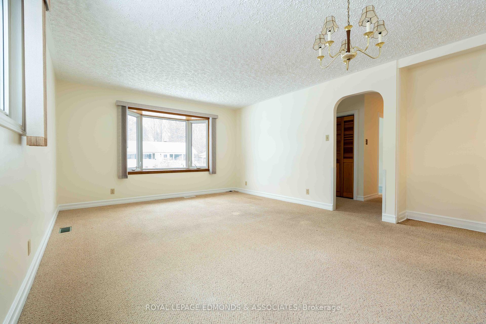 Photo 4 of 57 Beach Avenue, Deep River — HOMEH