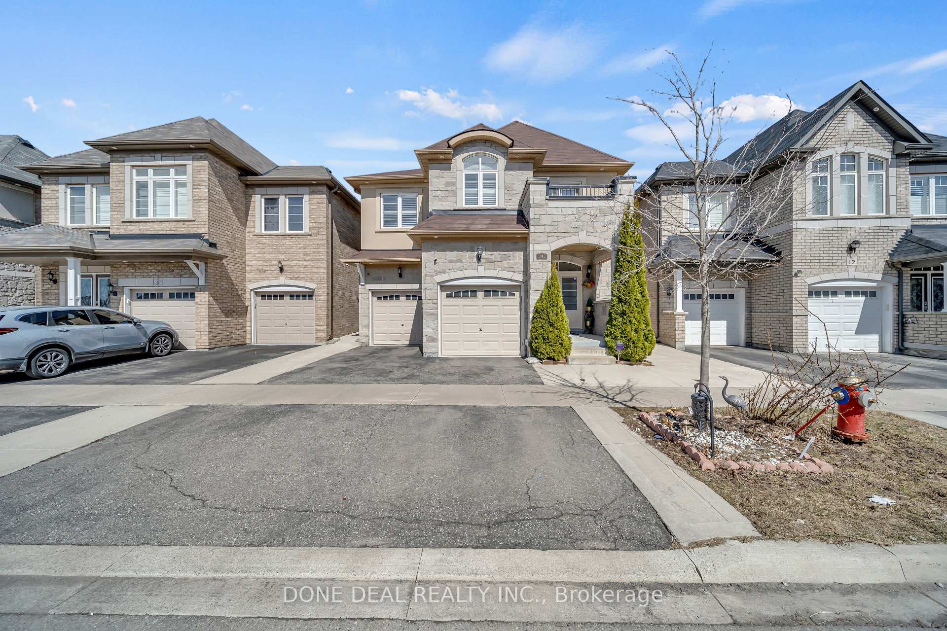 Photo 1 of 10 Lola Crescent, Brampton, Northwest Brampton — HOMEH