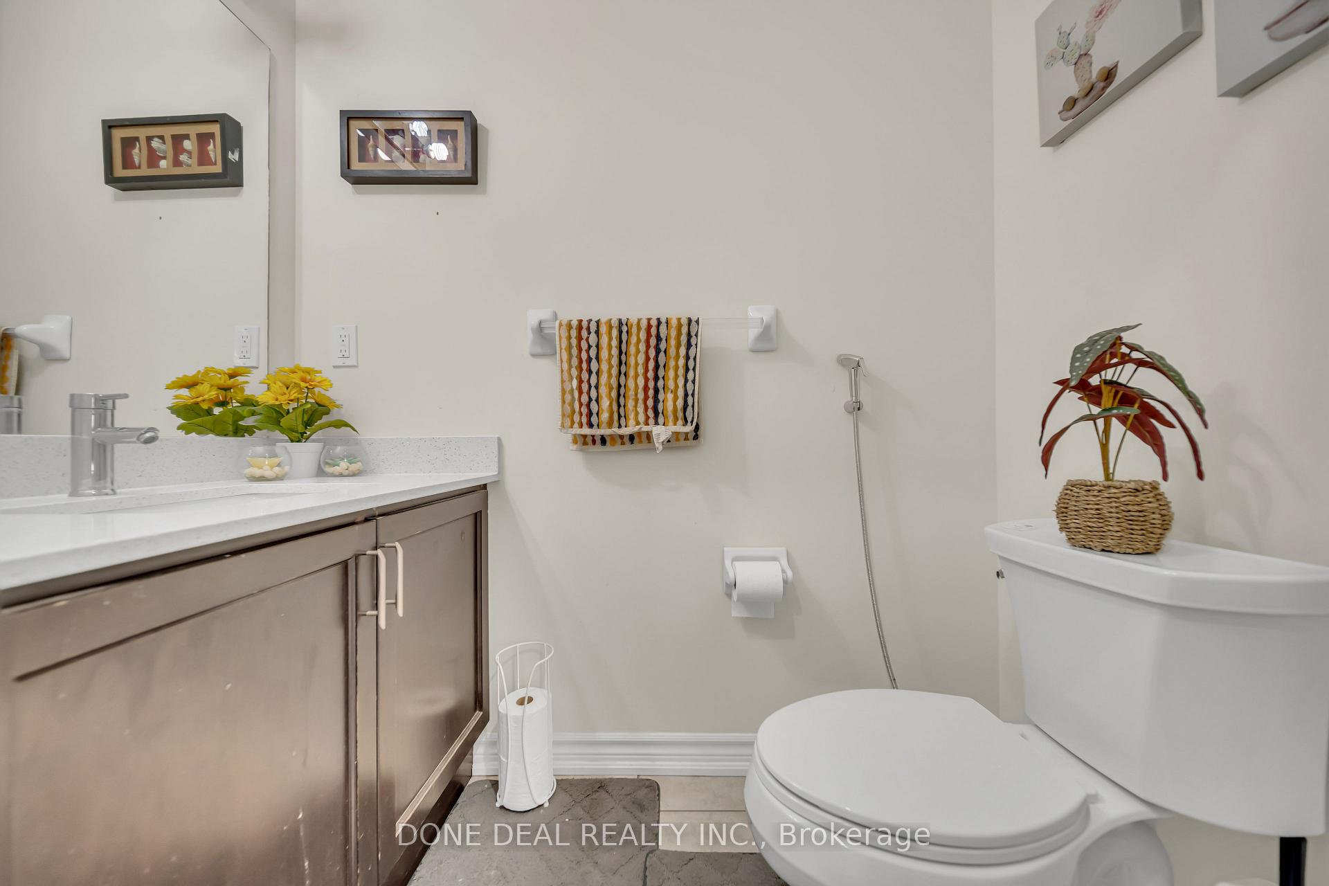 Photo 46 of 10 Lola Crescent, Brampton, Northwest Brampton — HOMEH