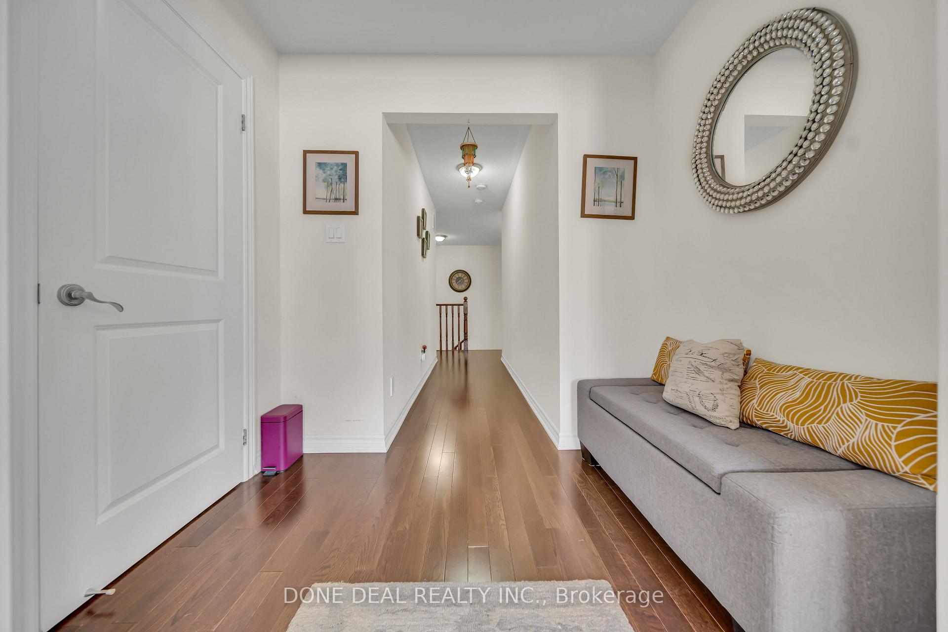 Photo 2 of 10 Lola Crescent, Brampton, Northwest Brampton — HOMEH