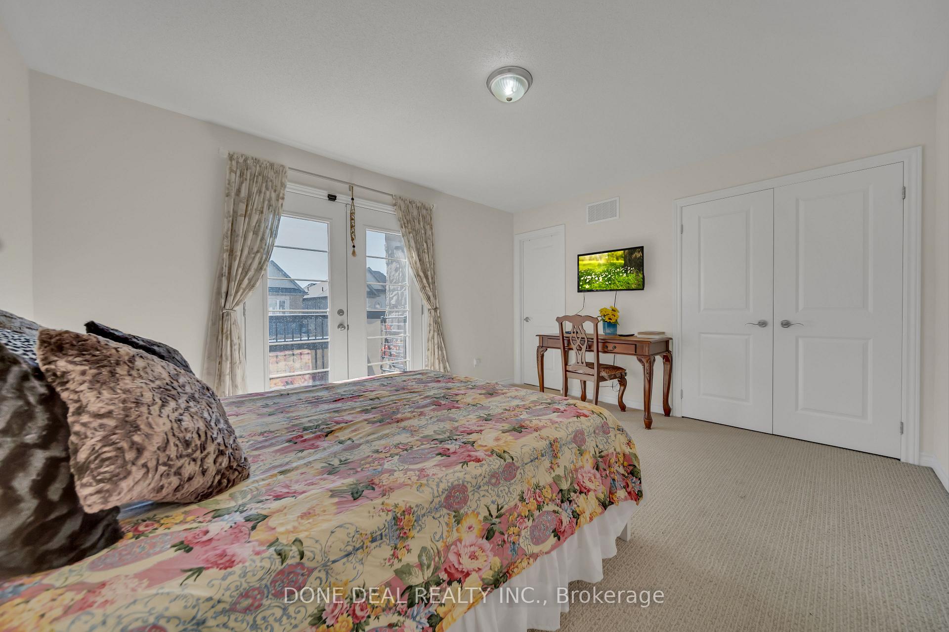 Photo 25 of 10 Lola Crescent, Brampton, Northwest Brampton — HOMEH