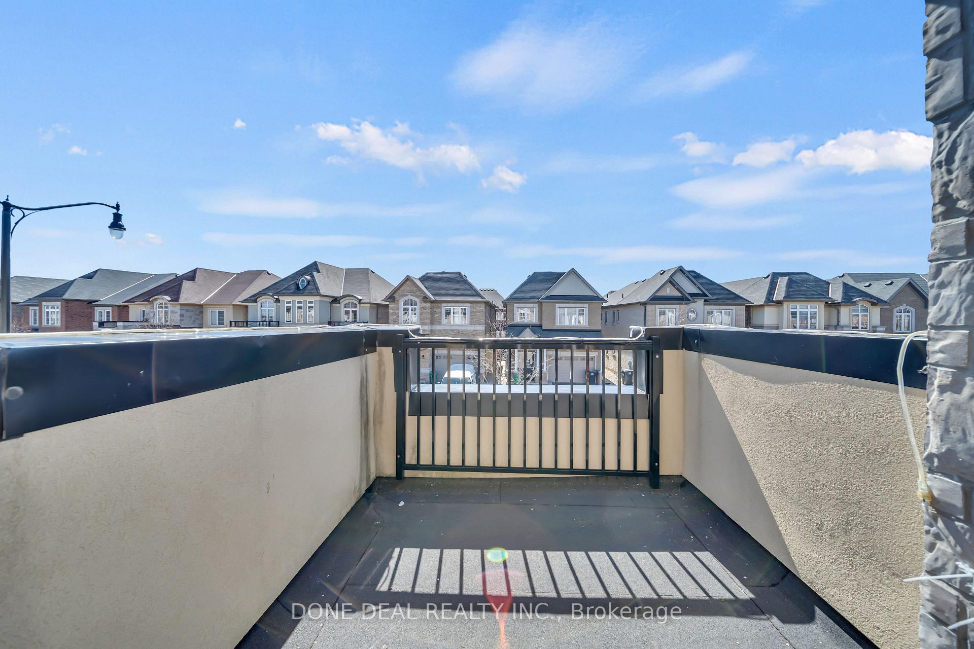 Photo 41 of 10 Lola Crescent, Brampton, Northwest Brampton — HOMEH