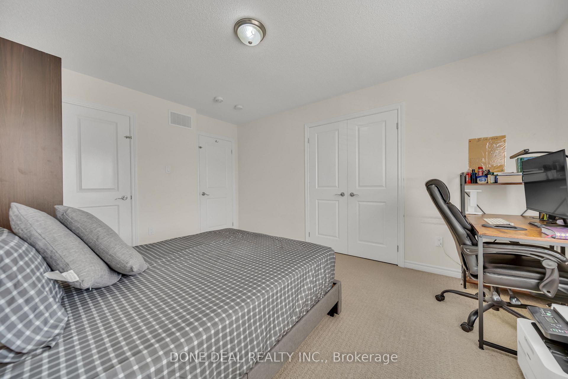 Photo 24 of 10 Lola Crescent, Brampton, Northwest Brampton — HOMEH