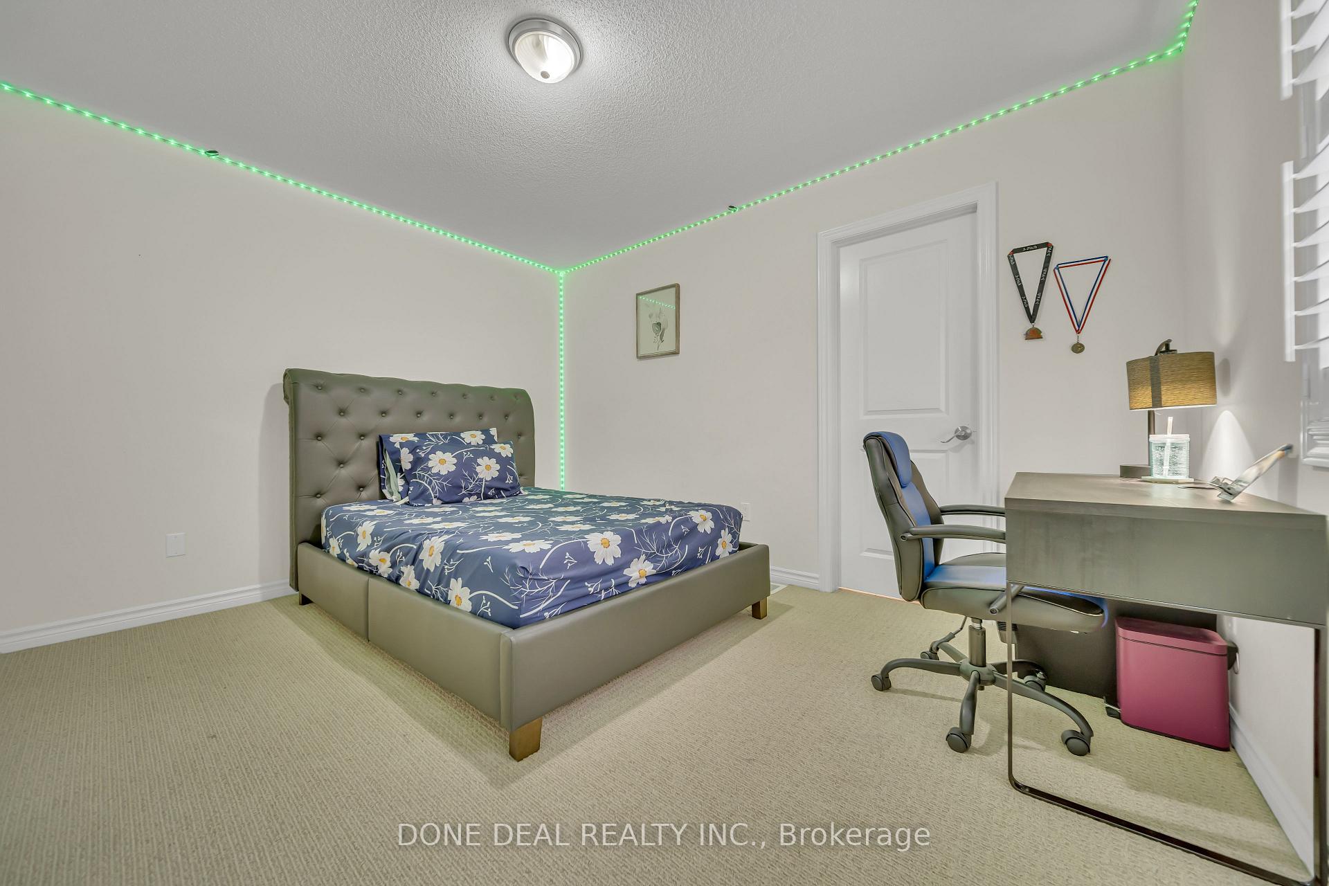 Photo 45 of 10 Lola Crescent, Brampton, Northwest Brampton — HOMEH