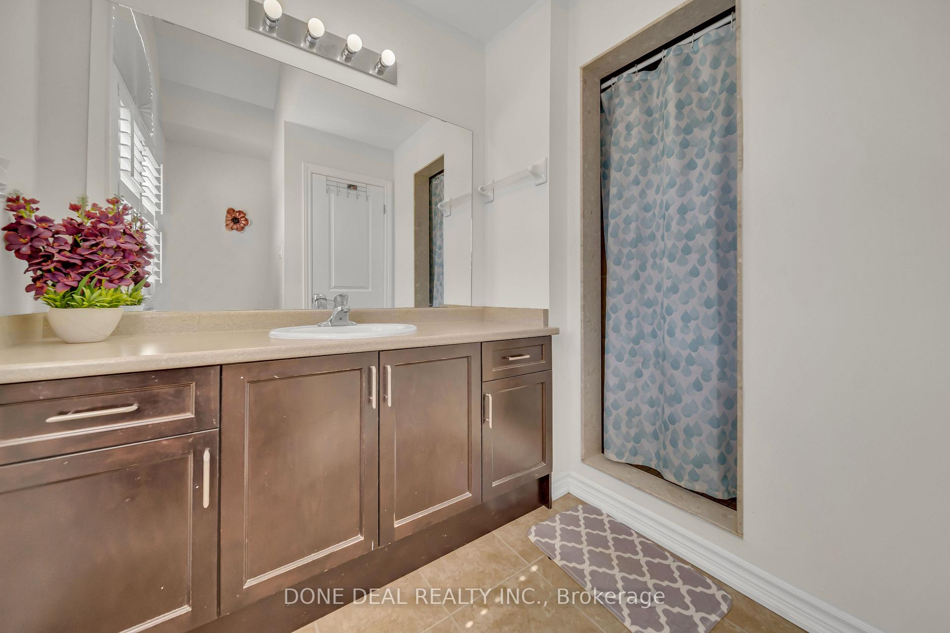 Photo 36 of 10 Lola Crescent, Brampton, Northwest Brampton — HOMEH